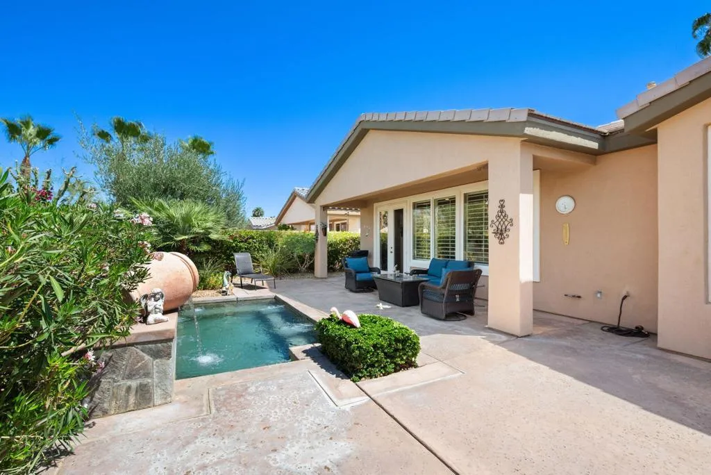 22-web-or-mls-JMRedRock_OPMG_0626_022 22-web-or-mls-JMRedRock_OPMG_0626_022