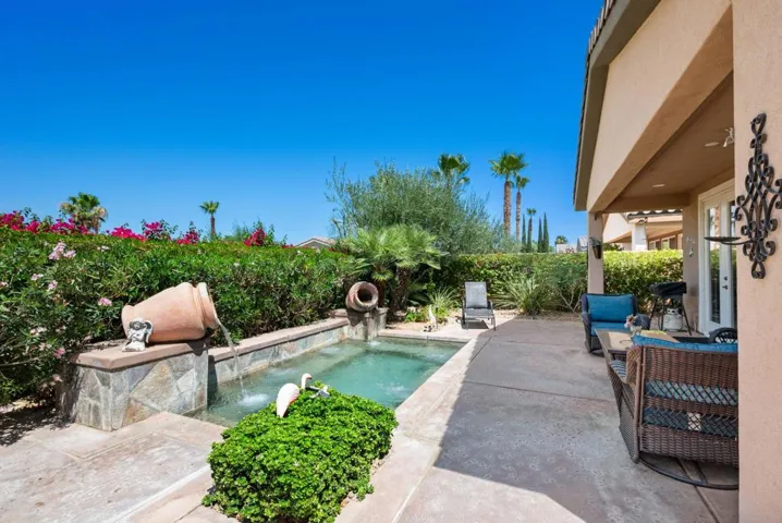 20-web-or-mls-JMRedRock_OPMG_0626_020