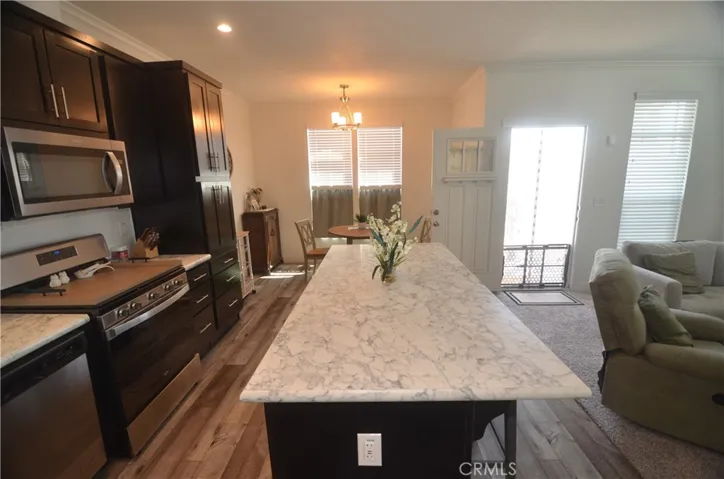 21001 Plummer Street 37, Chatsworth, California 91311 — photo 4