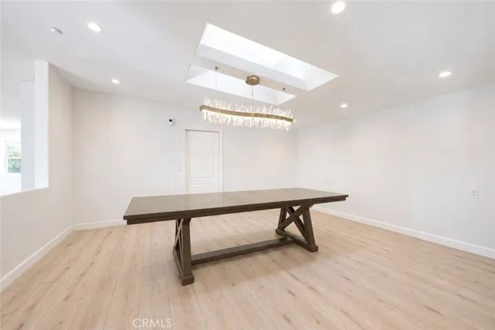 21765 Ybarra, Los Angeles, California 91364 — photo 5