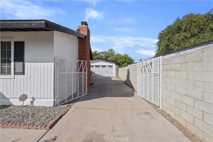 24 S Ash St, Redlands, California 92373 — photo 4
