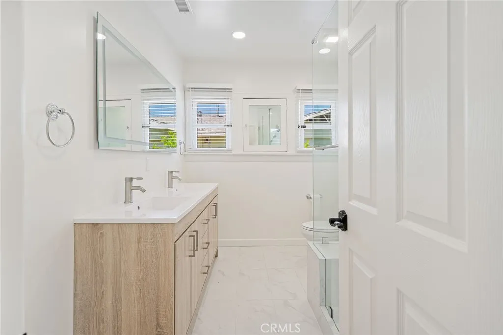 double sink bathroom double sink bathroom