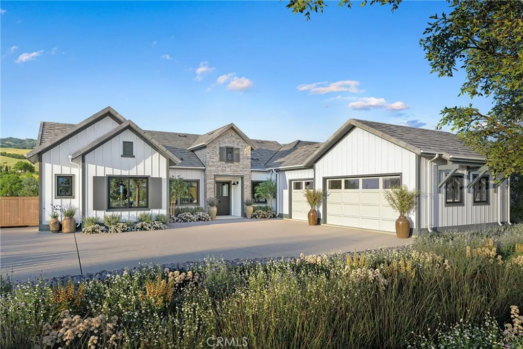 965 Lucero Ln