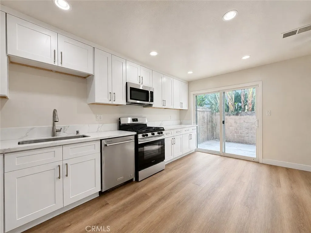 3518 W Orange Avenue G, Anaheim, California 92804 — photo 5