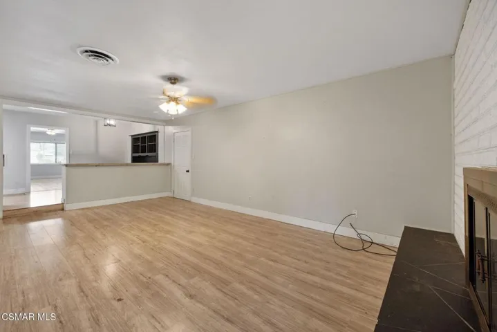 TLivingroom3