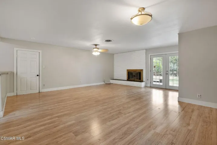 TLivingroom6