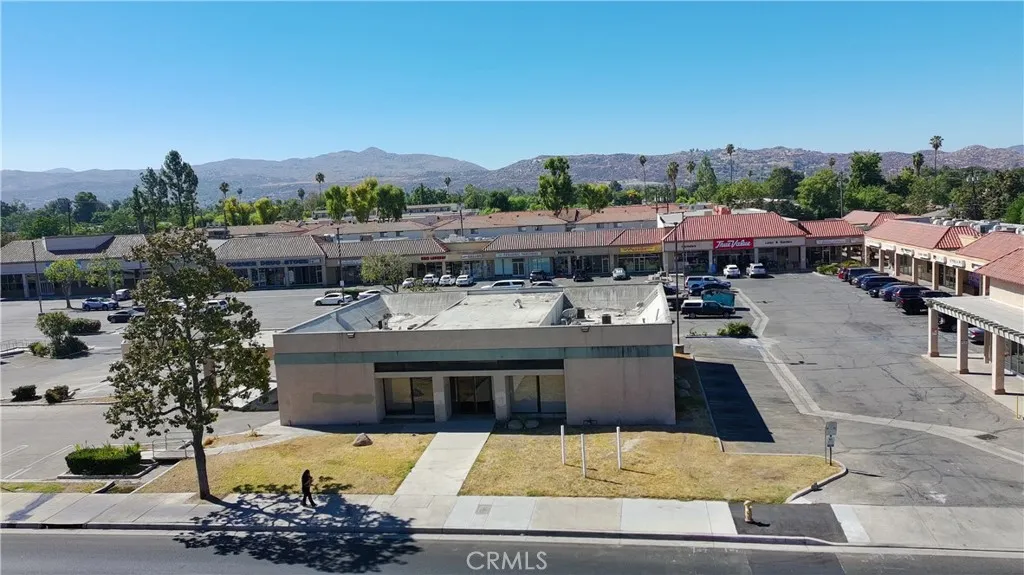 1981 E Florida Avenue, Hemet, California 92544 — photo 5