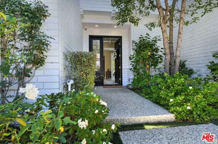 3177 Hutton Drive, Beverly Hills, California 90210 — photo 4