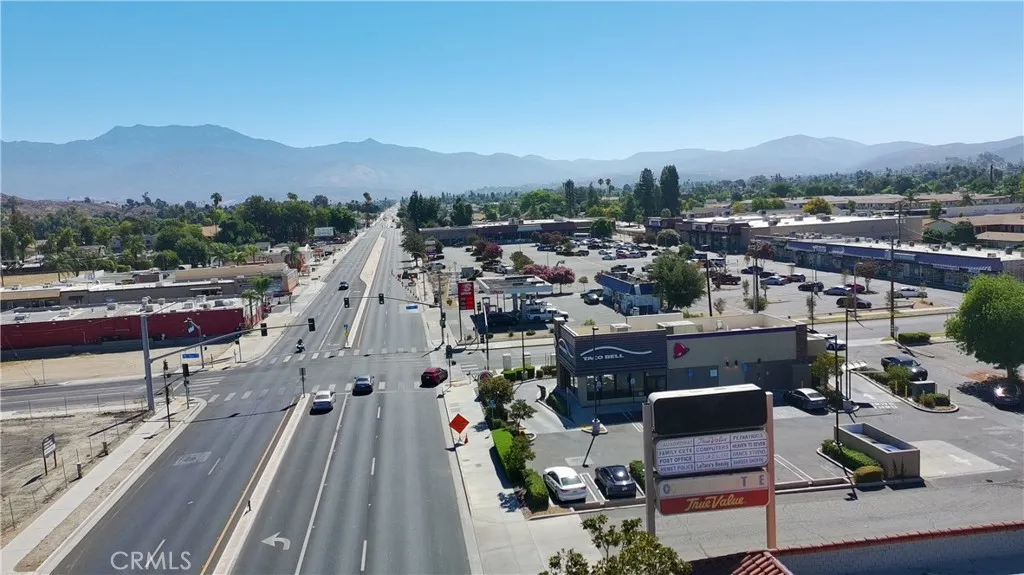 2001 E Florida Avenue, Hemet, California 92544 — photo 4