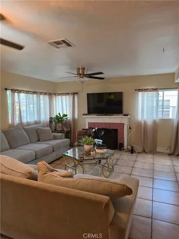 1906 S Broadway, Santa Ana, California 92707 — photo 4