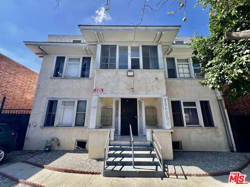 156 W 32nd St
