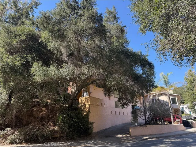 2567 E Chevy Chase, Glendale, California 91206 — photo 5