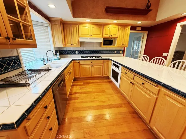308 Somerset, Placentia, California 92870 — photo 4