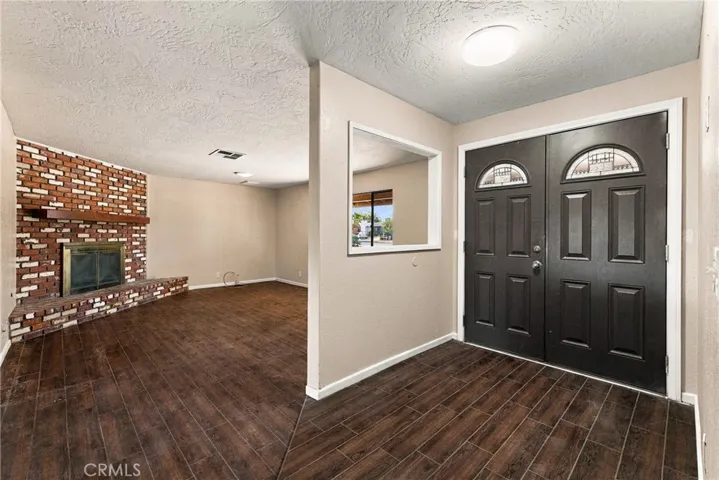 14805 Gayhead, Apple Valley, California 92307 — photo 4