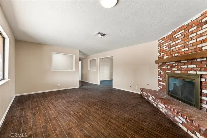 14805 Gayhead, Apple Valley, California 92307 — photo 5