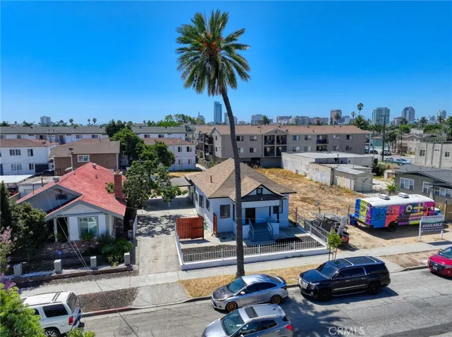 1028 E 10th, Long Beach, California 90813 — photo 4