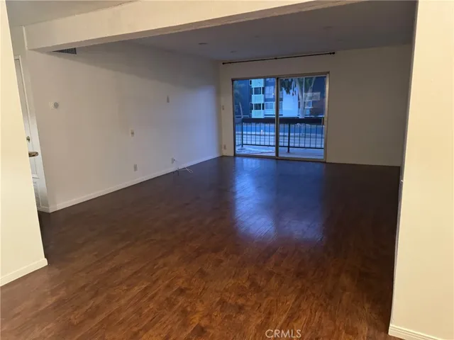 5460 White Oak, Encino, California 91316 — photo 5