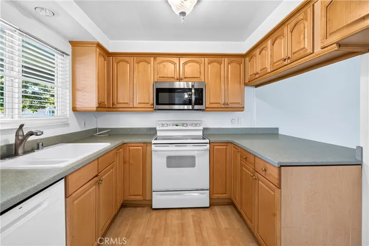 22851 Nadine A, Torrance, California 90505 — photo 5