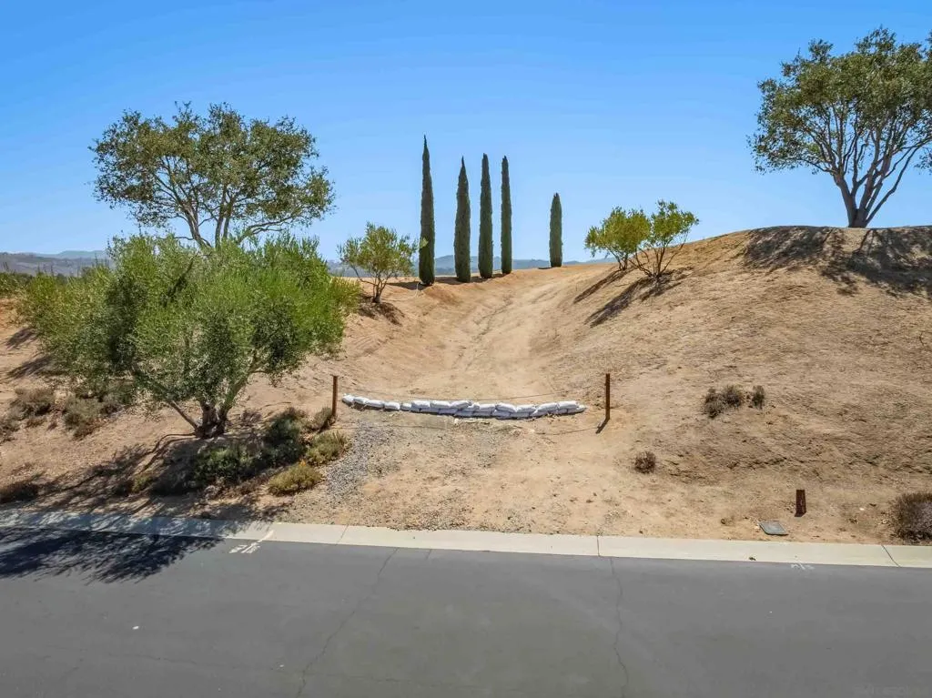 4034 Bridlewood, Fallbrook, California 92028 — photo 4