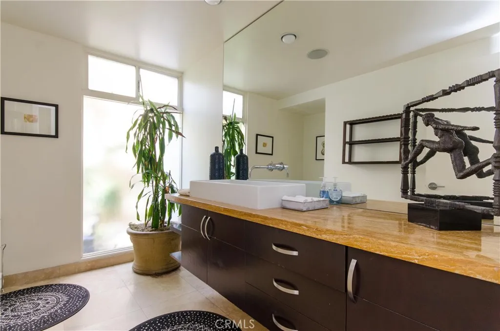 Main House: Bathroom Main House: Bathroom