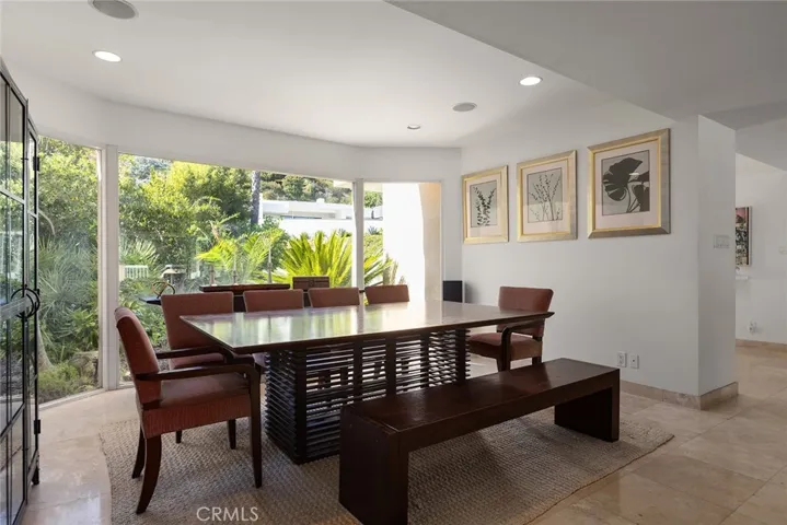 Main House: Dining room