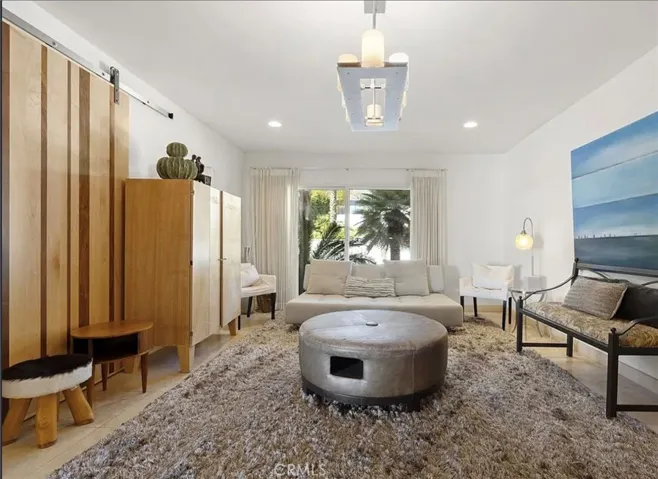 4th Room: Possible Bedroom/Office/Diningroom