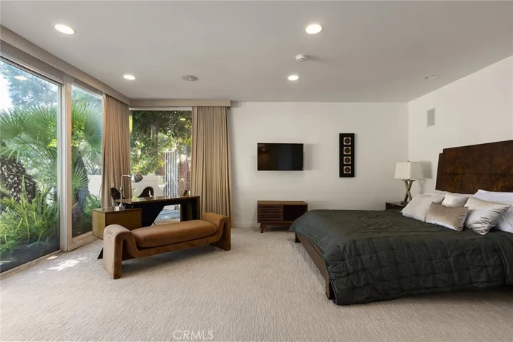 Main House- Primary Bedroom