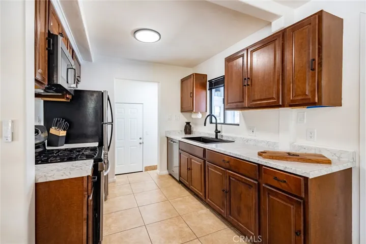 39733 Forest Road, Big Bear Lake, California 92315 — photo 5