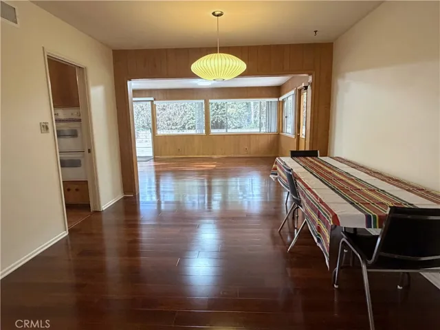 108 Barret, Riverside, California 92507 — photo 5