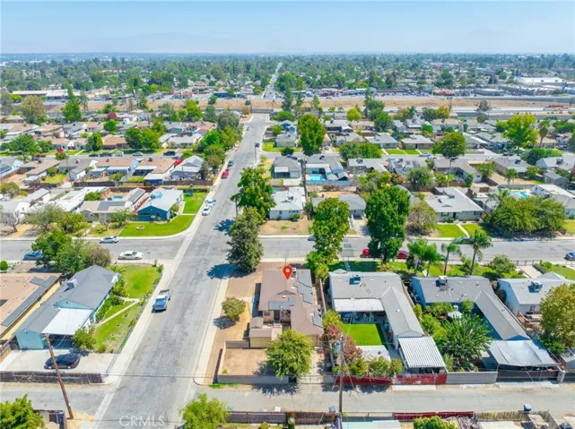 Aerial view of the neighborhood, Saunders Park nearby