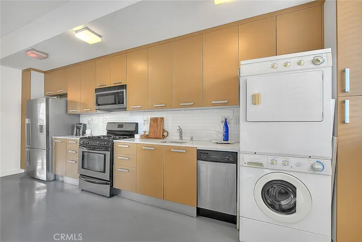 217 S Marengo, Pasadena, California 91101 — photo 5