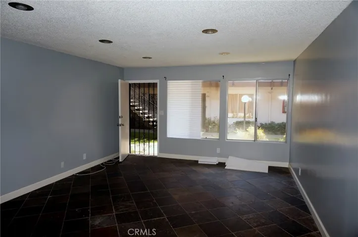 5500 Ackerfield, Long Beach, California 90805 — photo 4