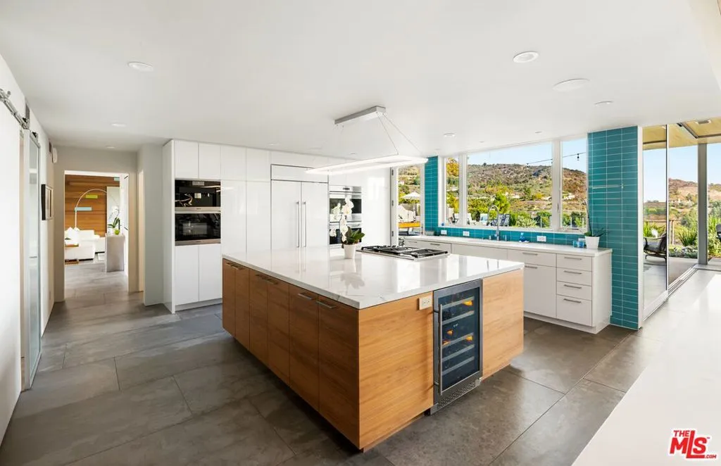 2344 Banyan Drive, Los Angeles, California 90049 — photo 4