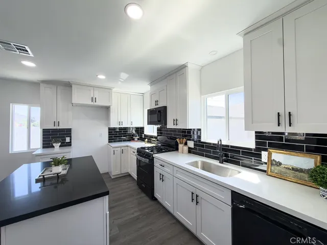 1331 W 11th, San Bernardino, California 92411 — photo 5