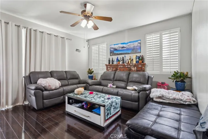 18641 Nathan Hill Drive, Canyon Country, California 91351 — photo 5