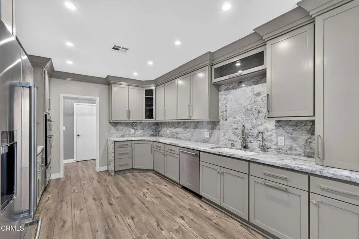 22-web-or-mls-111 S Orange Grove Blvd 10
