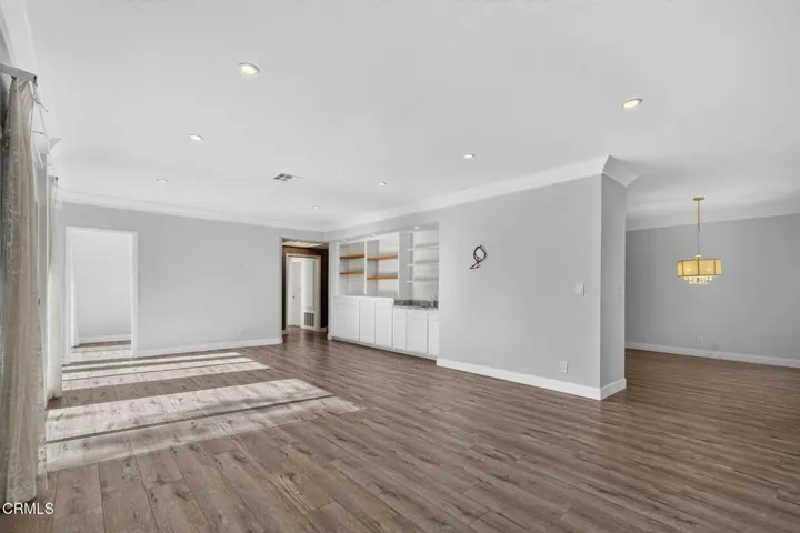 12-web-or-mls-111 S Orange Grove Blvd 10