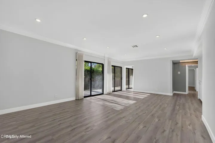 7-web-or-mls-111 S Orange Grove_MEDIA360