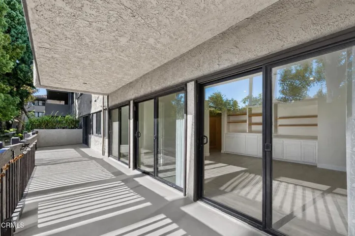 45-web-or-mls-111 S Orange Grove_MEDIA36