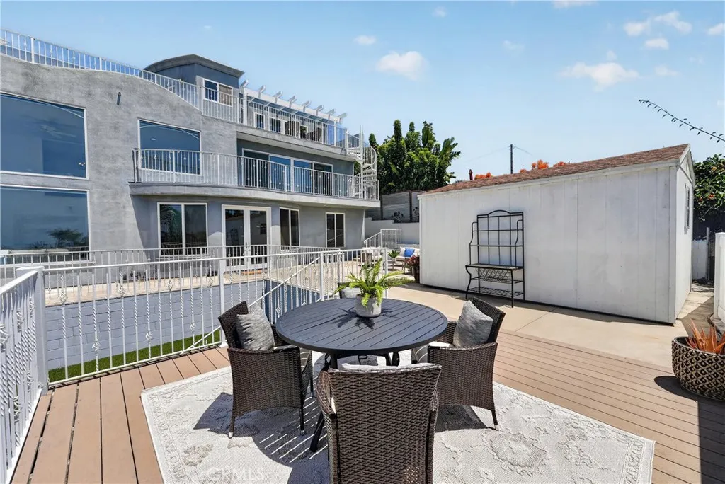 Trex deck perfect for sunset dinners