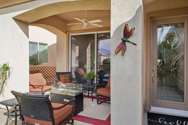 4-web-or-mls-Hoylake Dr-004