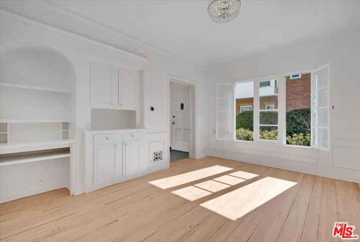 156 N Swall Drive, Beverly Hills, California 90211 — photo 5