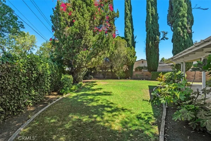 23323 Ostronic, Los Angeles, California 91367 — photo 4