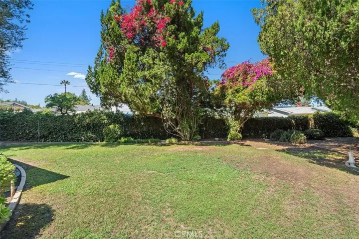 23323 Ostronic, Los Angeles, California 91367 — photo 5