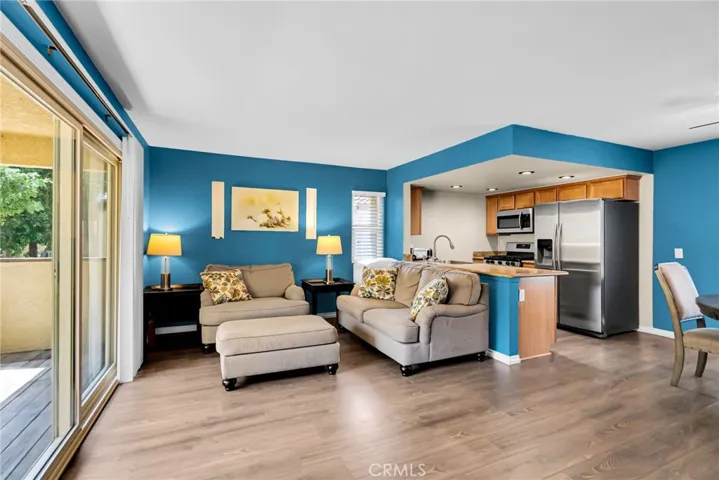 1140 W Blaine Street 201, Riverside, California 92507 — photo 4