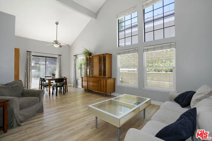 28602 Heather Lane, Castaic, California 91384 — photo 5