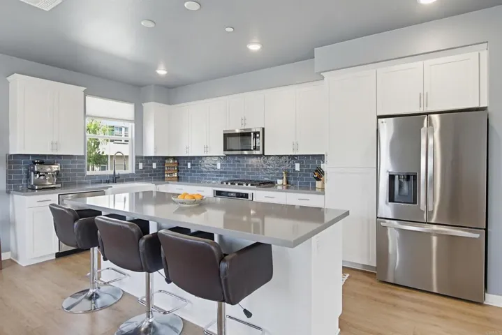 437 Jupiter, Escondido, California 92025 — photo 5