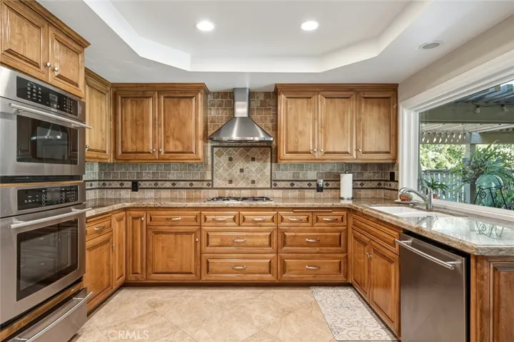 5872 Shaker, Riverside, California 92506 — photo 5