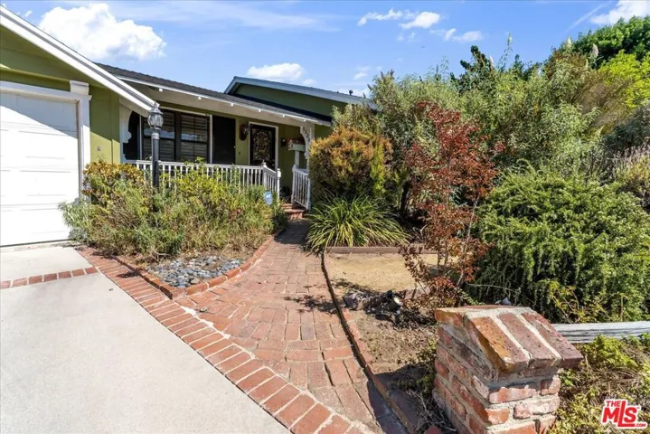 5320 Wortser Avenue, Los Angeles, California 91401 — photo 4