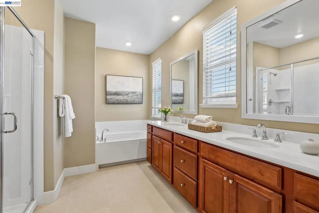 Over-sized Primary Bath Over-sized Primary Bath